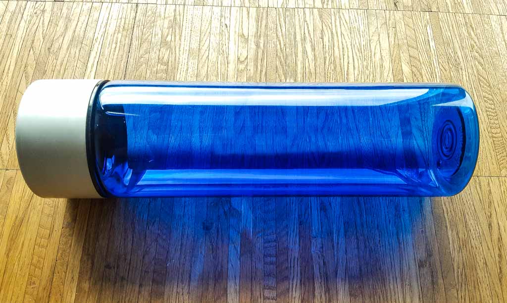 Blaues Glas wohin - oder in welchen Glascontainer entsorgt man blaues Glas? RESORTI-Blog: Altglasentsorgung und Glasrecycling 