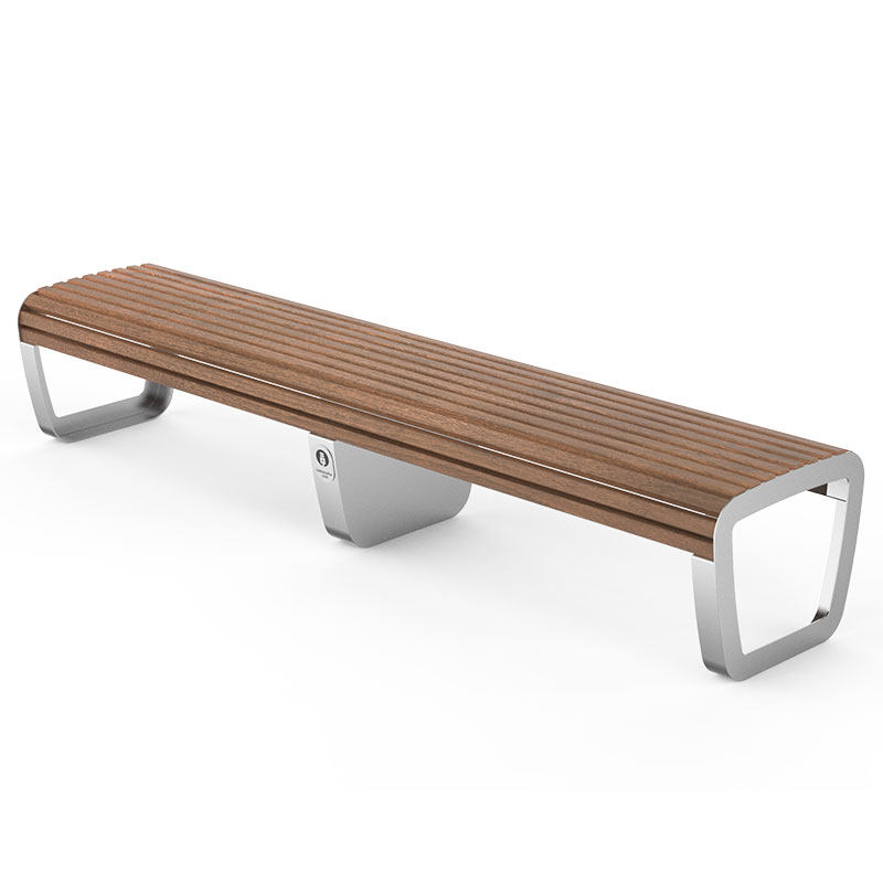Die Abb. zeigt die Parkbank Tauko mit Smart-Modul als 5-Sitzer in Edelstahl mit Sapelli.