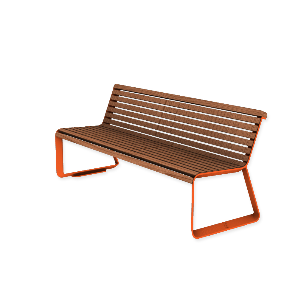 Die Abb. zeigt die EGOÉ Bank I2 profiliertes Aluminiumgestell in Hellrotorange (RAL 2008) mit Jatoba geölt.